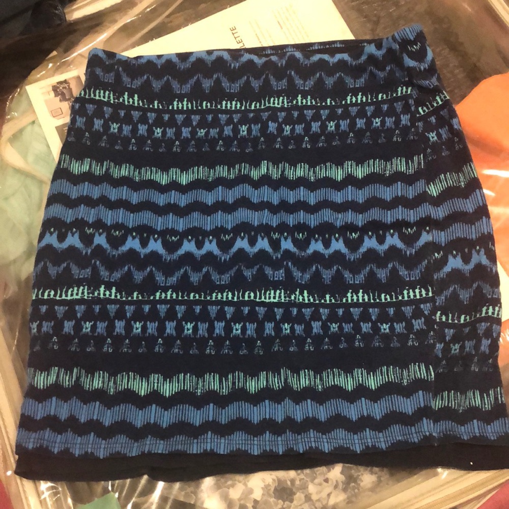 Used hollister skirt size small